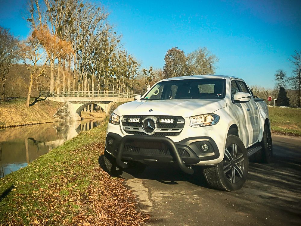 Mercedes X-Class (2017+) Grillsett