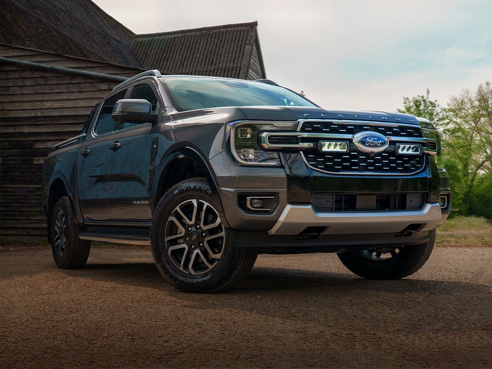 Ford Ranger Platinum (2023+) Grille Kit