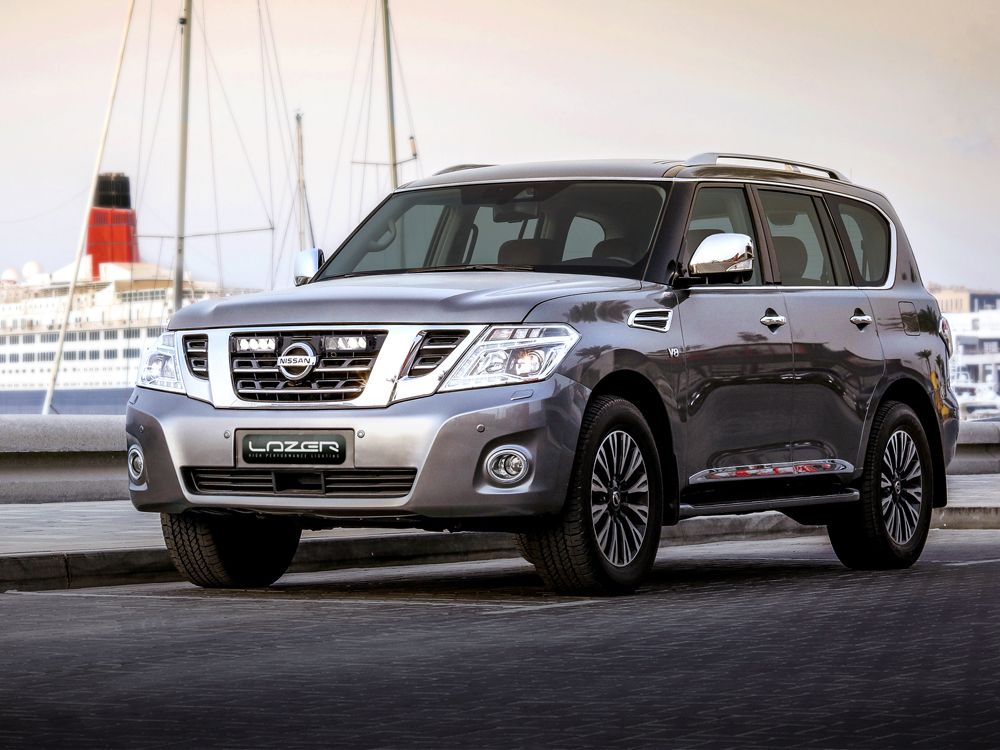 Nissan Patrol Y62 (2018-2019) system montażu w fabrycznym grillu