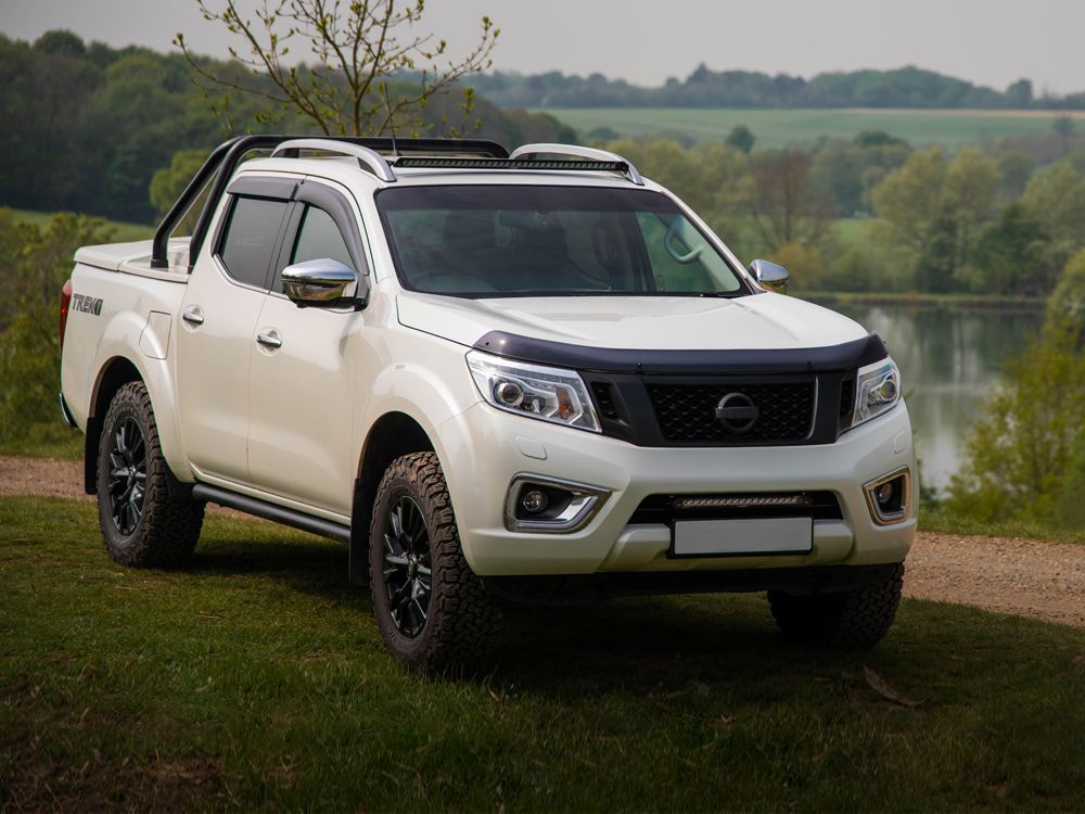 Nissan Navara Roof Mounting Kit