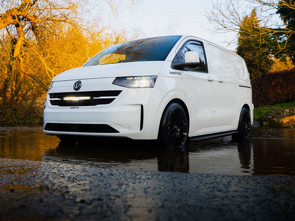 VW T7 Transporter (2025+) Grille Kit