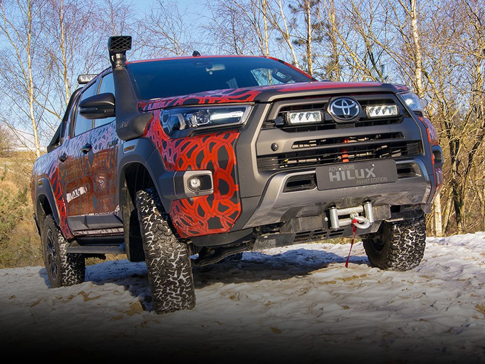 Toyota Hilux Invincible-X (2021+) Grille Kit